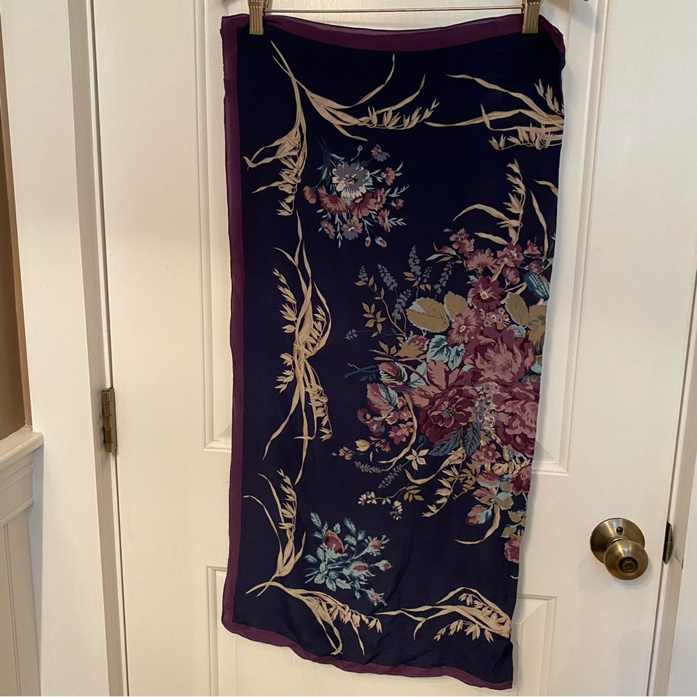 LAURA ASHLEY SCARF PURLE BLUE TAN CREAM FLORAL SILK SQUARE - Picture 6 of 9